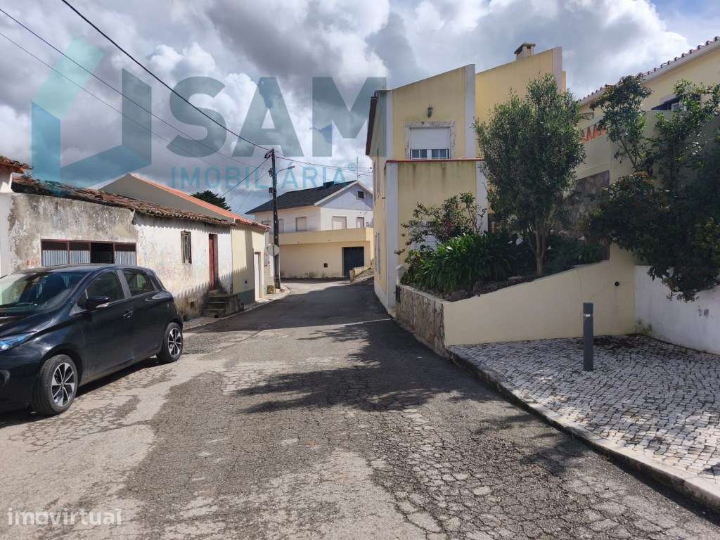 Moradia T2 para restauro no Vilar - Grande imagem: 2/19