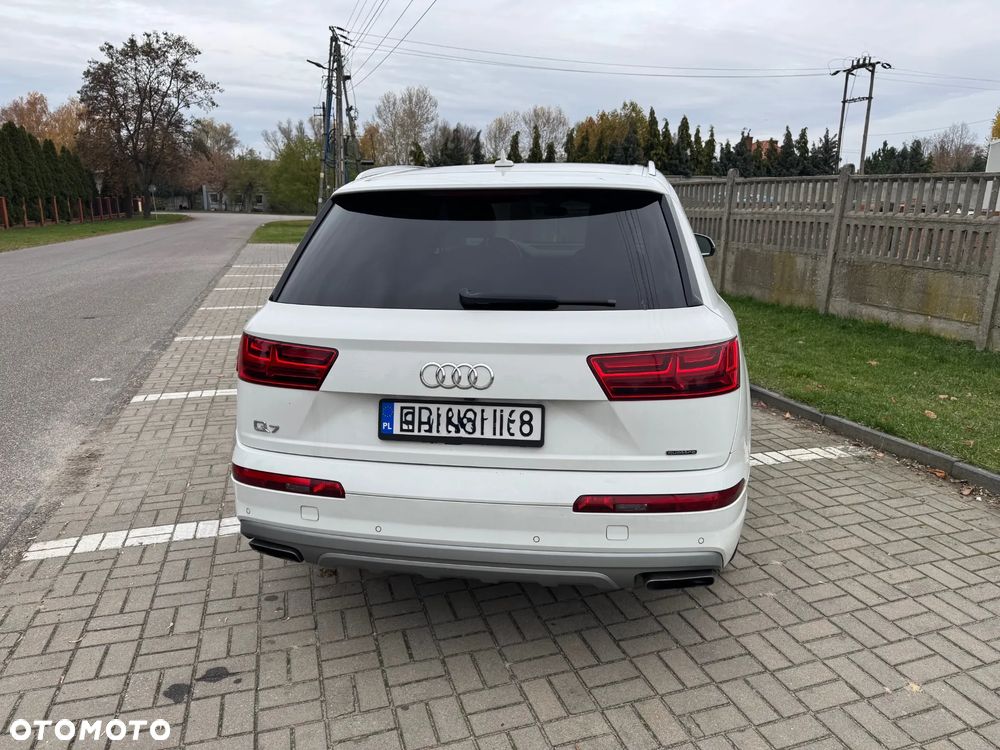 Audi Q7 3.0 TFSI Quattro Tiptronic - 10
