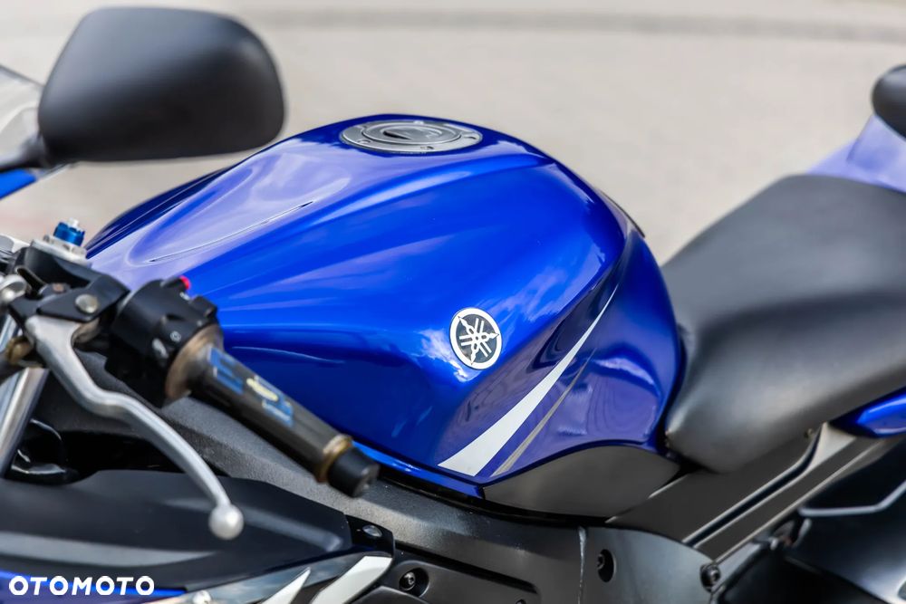Yamaha R6 - 18
