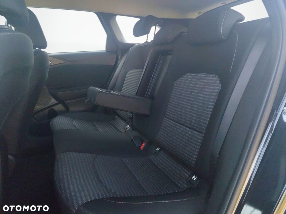 Kia Ceed - 13