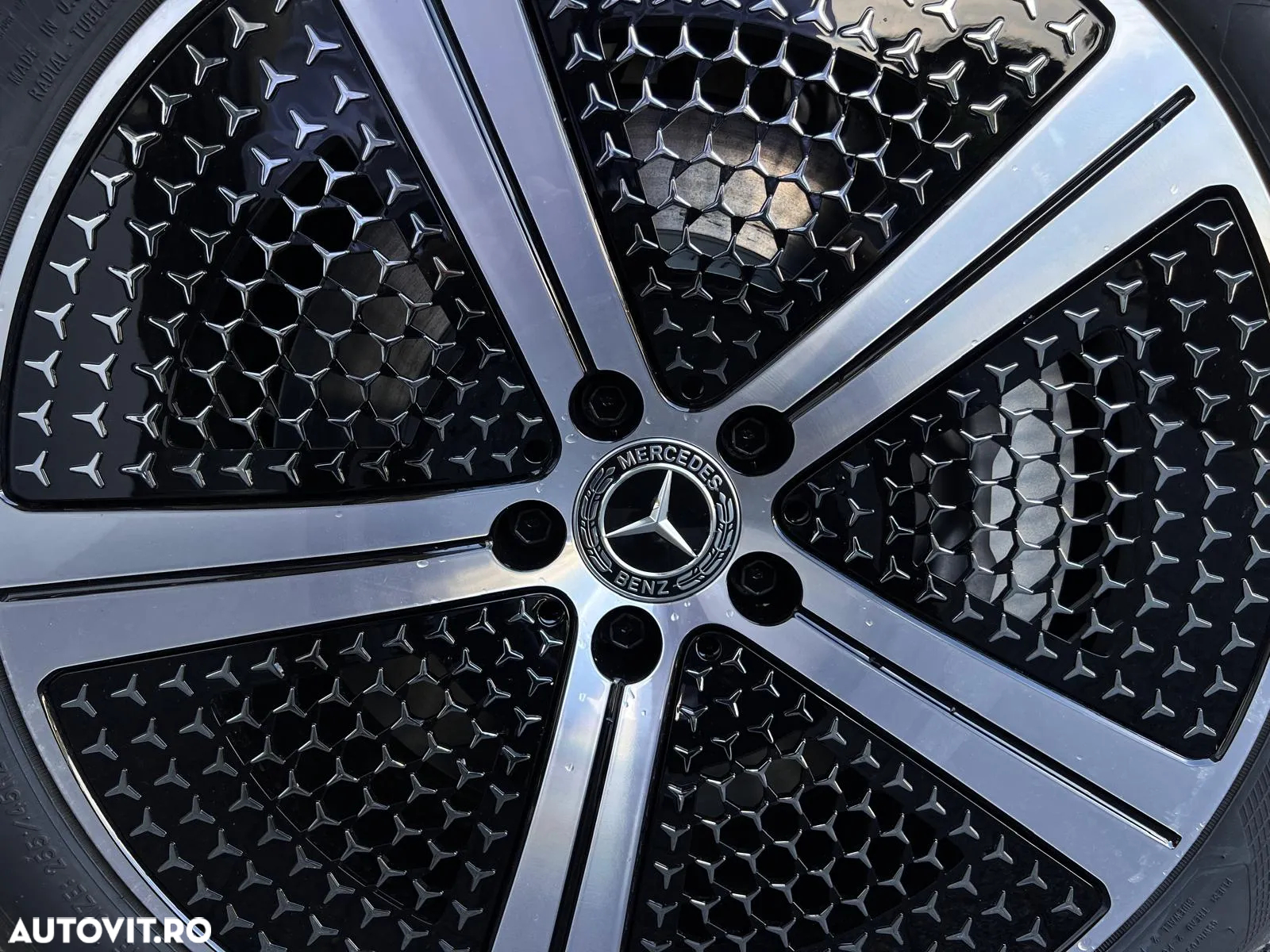 Mercedes-Benz EQE 350 4MATIC - 16
