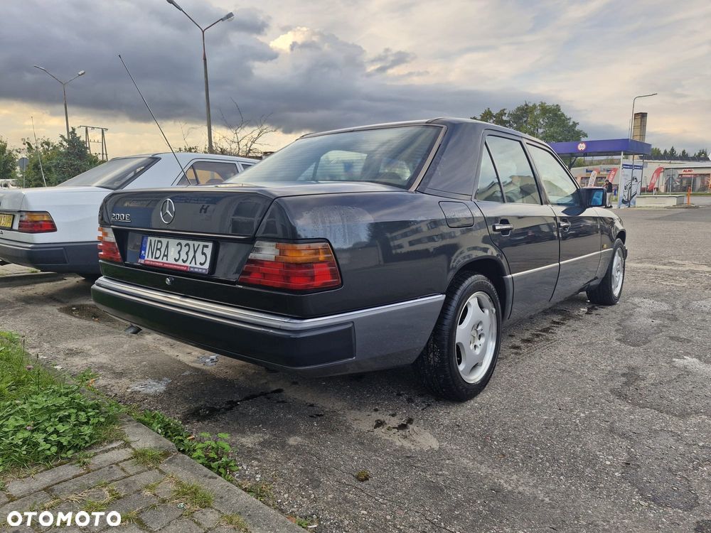 Mercedes-Benz Klasa E - 4