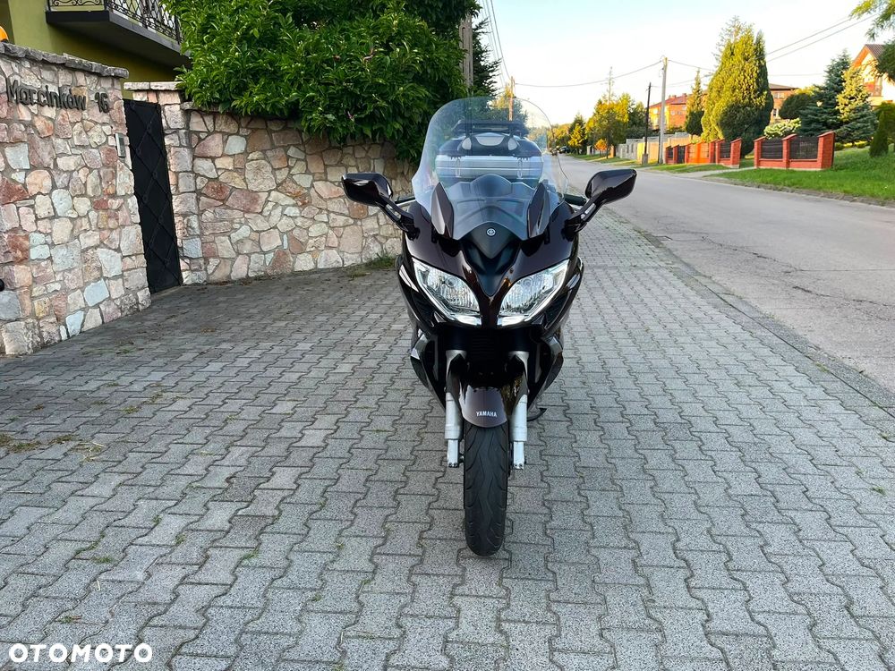 Yamaha FJR - 6