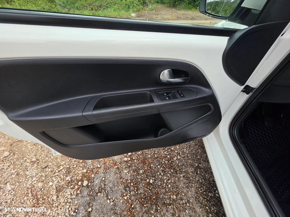 VW Up! 1.0 BlueMotion Move - 14