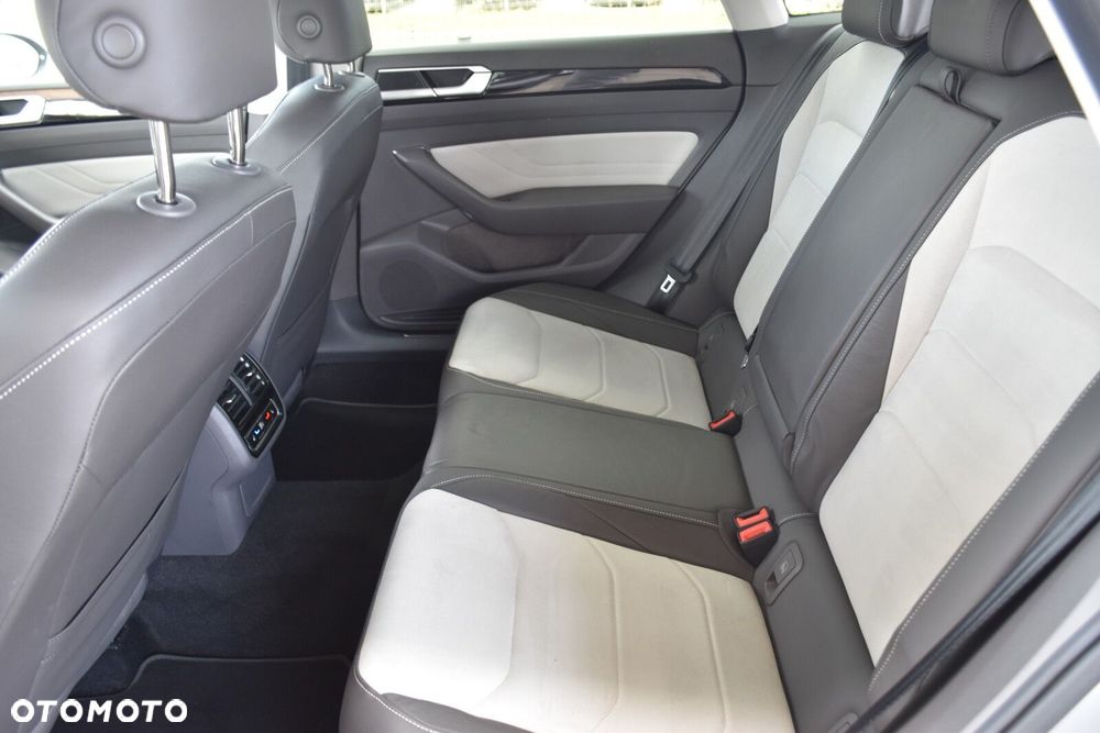 Volkswagen Arteon 2.0 TDI Elegance DSG - 32