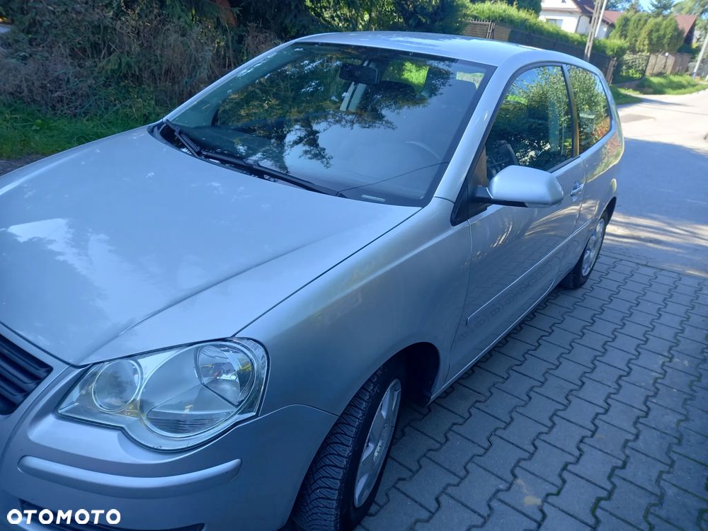 Volkswagen Polo - 2
