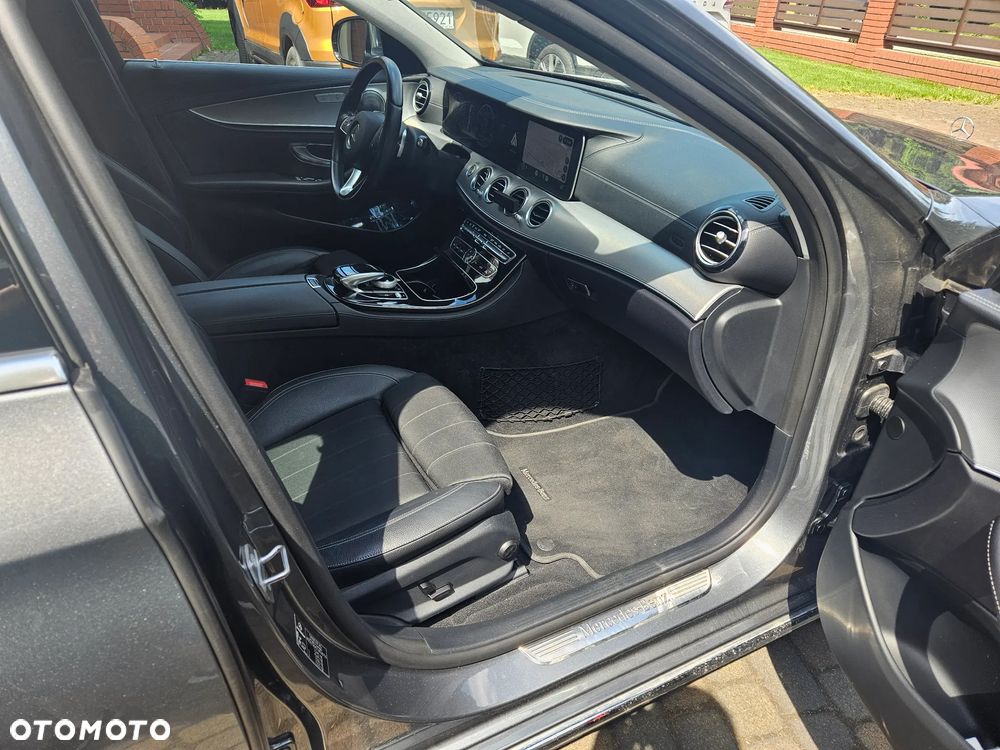 Mercedes-Benz Klasa E 200 9G-TRONIC - 5