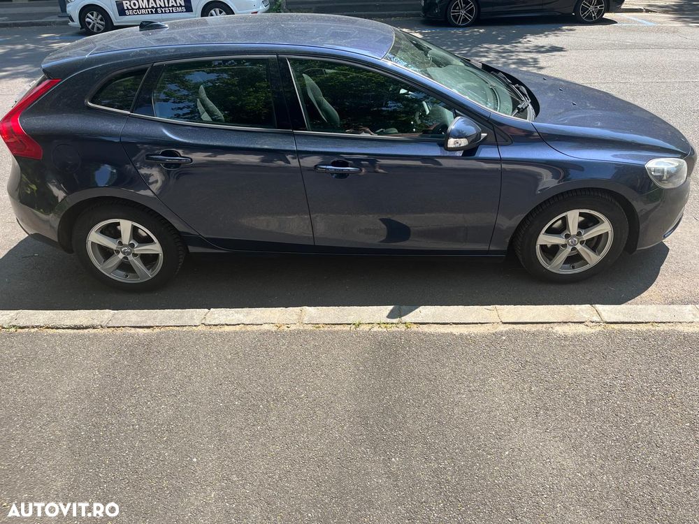 Volvo V40 D2 Kinetic - 2