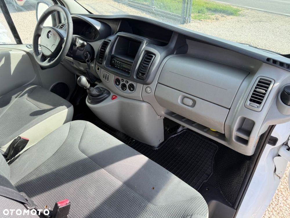 Opel Vivaro - 7