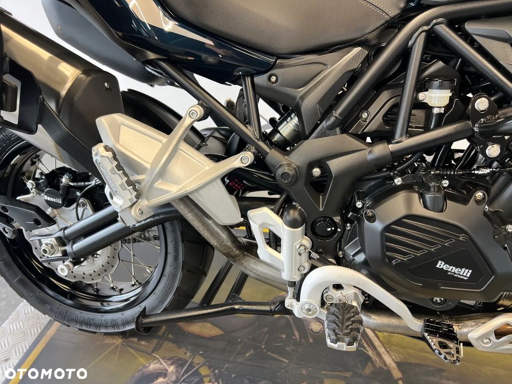 Benelli TRK 502X - 28