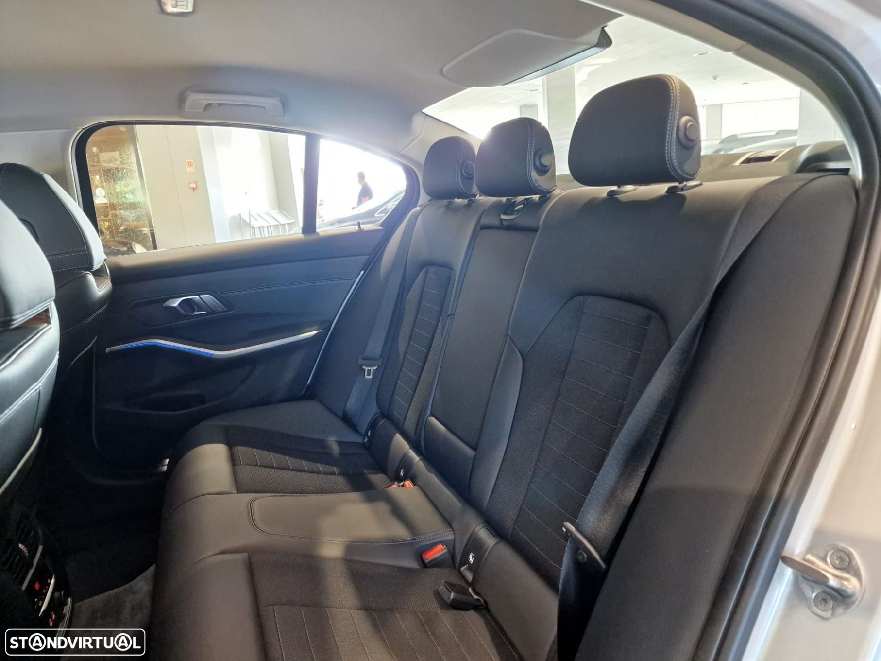 BMW 318 d Line Sport Auto - 24