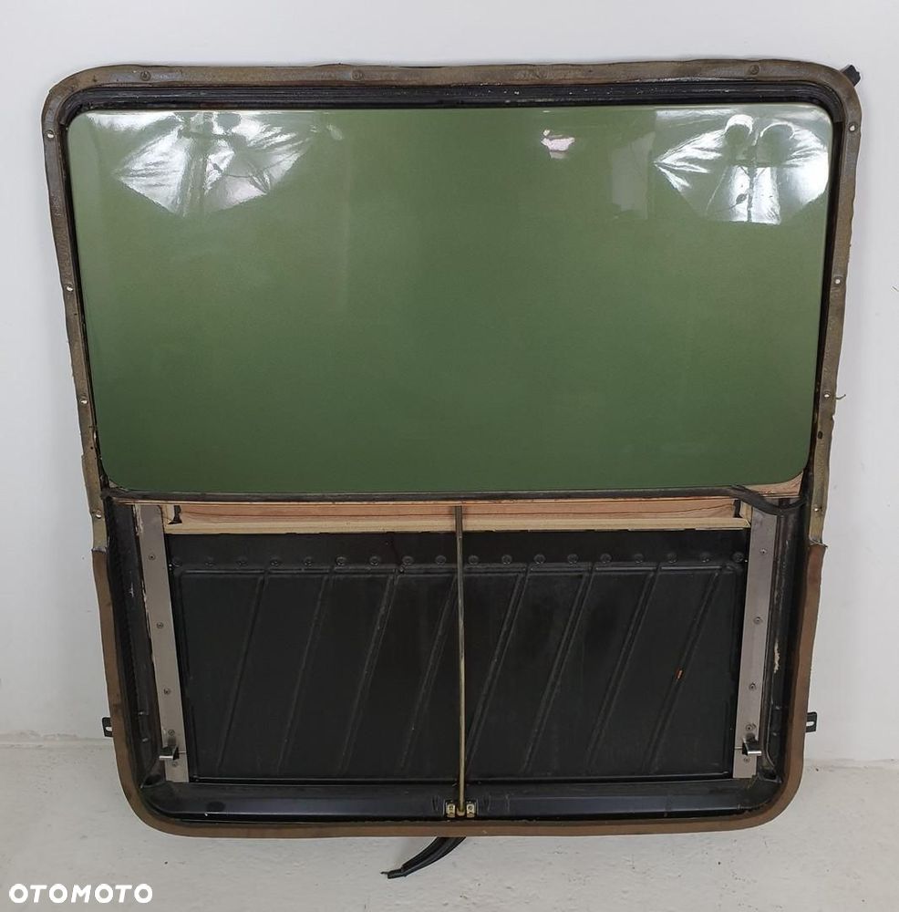 SZYBERDACH 876 MERCEDES W126 - 1