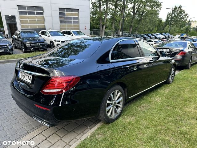 Mercedes-Benz Klasa E 200 d 9G-TRONIC - 4