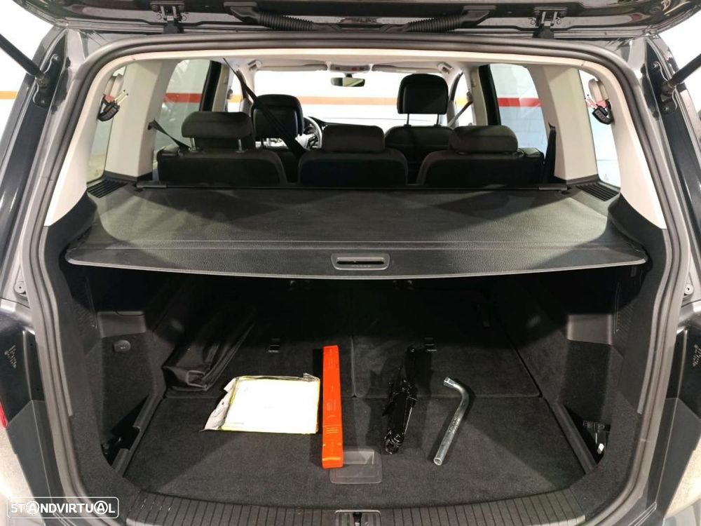 VW Touran 1.5 TSI Confortline - 13