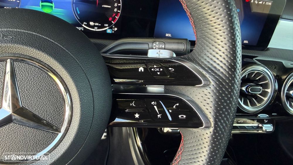 Mercedes-Benz A 250 e AMG Line - 27