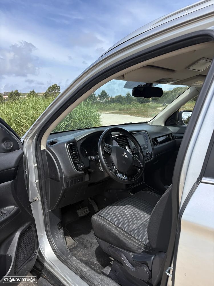 Mitsubishi Outlander 2.0 Kaiteki CVT - 5