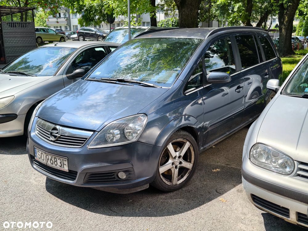 Opel Zafira 1.9 CDTI Cosmo - 1