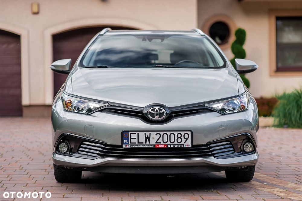 Toyota Auris 1.2 Turbo Design Edition - 3