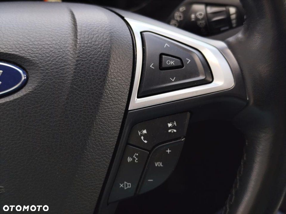 Ford S-Max - 21