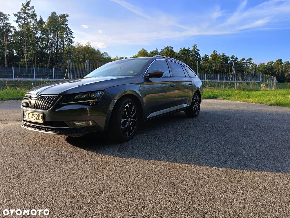 Skoda Superb Combi 2.0 TDI 4x4 DSG Style - 2