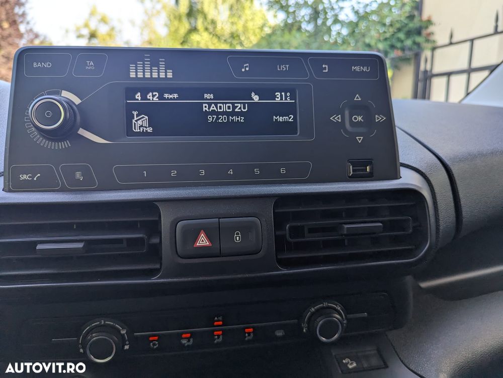 Citroën Berlingo 1.5 BlueHDi 100 S&S BVM6 Feel - 3