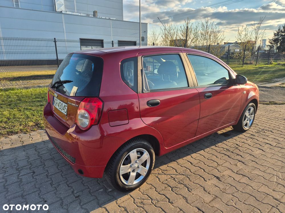 Chevrolet Aveo 1.2 16V Base - 6