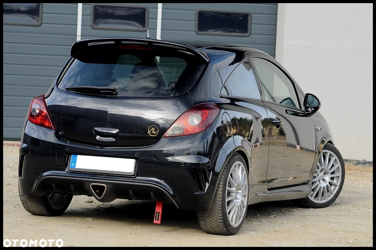Opel Corsa 1.6 Turbo OPC - 17
