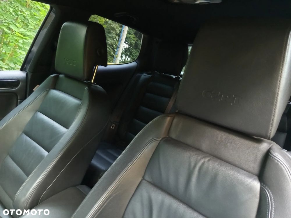 Volkswagen Golf - 9