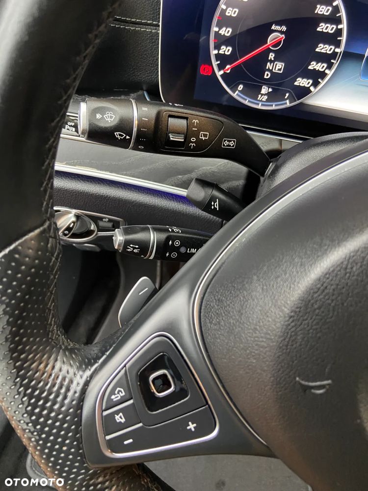 Mercedes-Benz Klasa E 220 d 4-Matic All-Terrain - 30