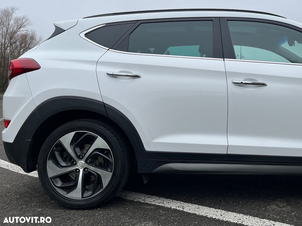 Hyundai Tucson 2.0 CRDI 4WD Automatik Premium - 4