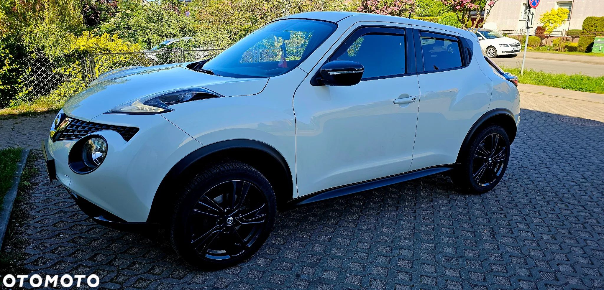Nissan Juke 1.6 N-Connecta Xtronic EU6 - 1