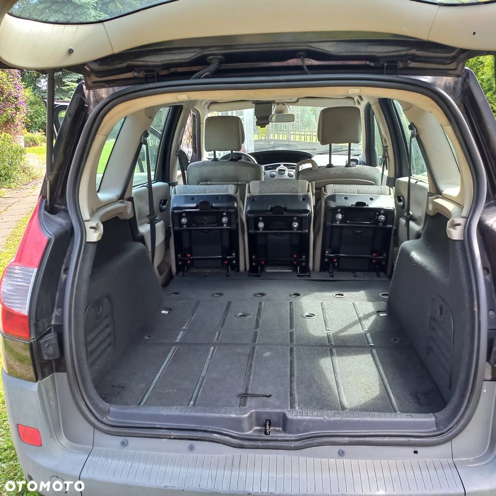 Renault Grand Scenic - 7