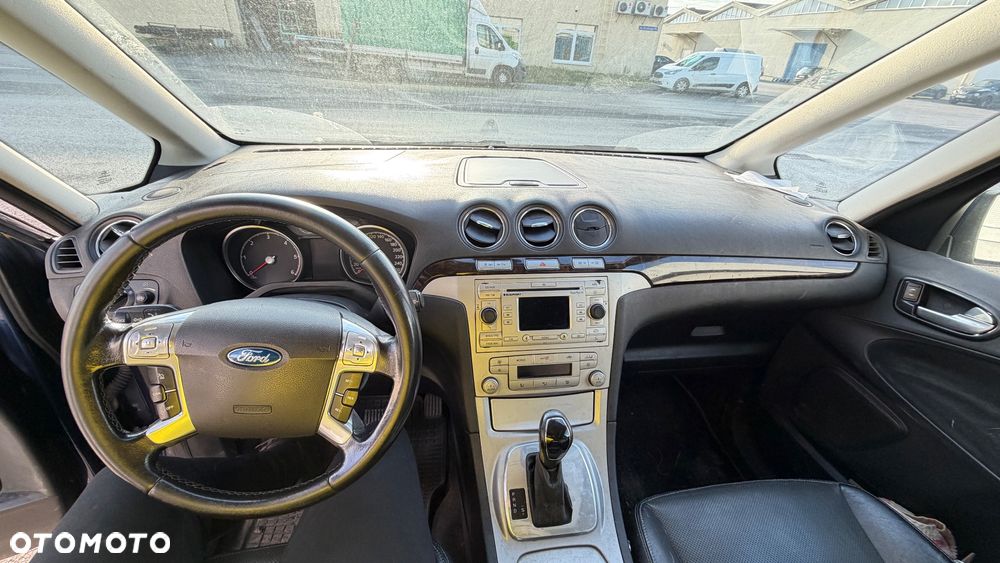 Ford Galaxy 2.0 TDCi Ghia - 8