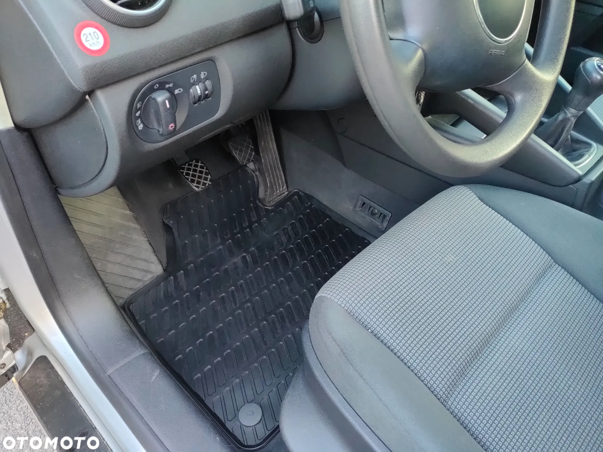 Audi A3 1.6 Attraction - 21