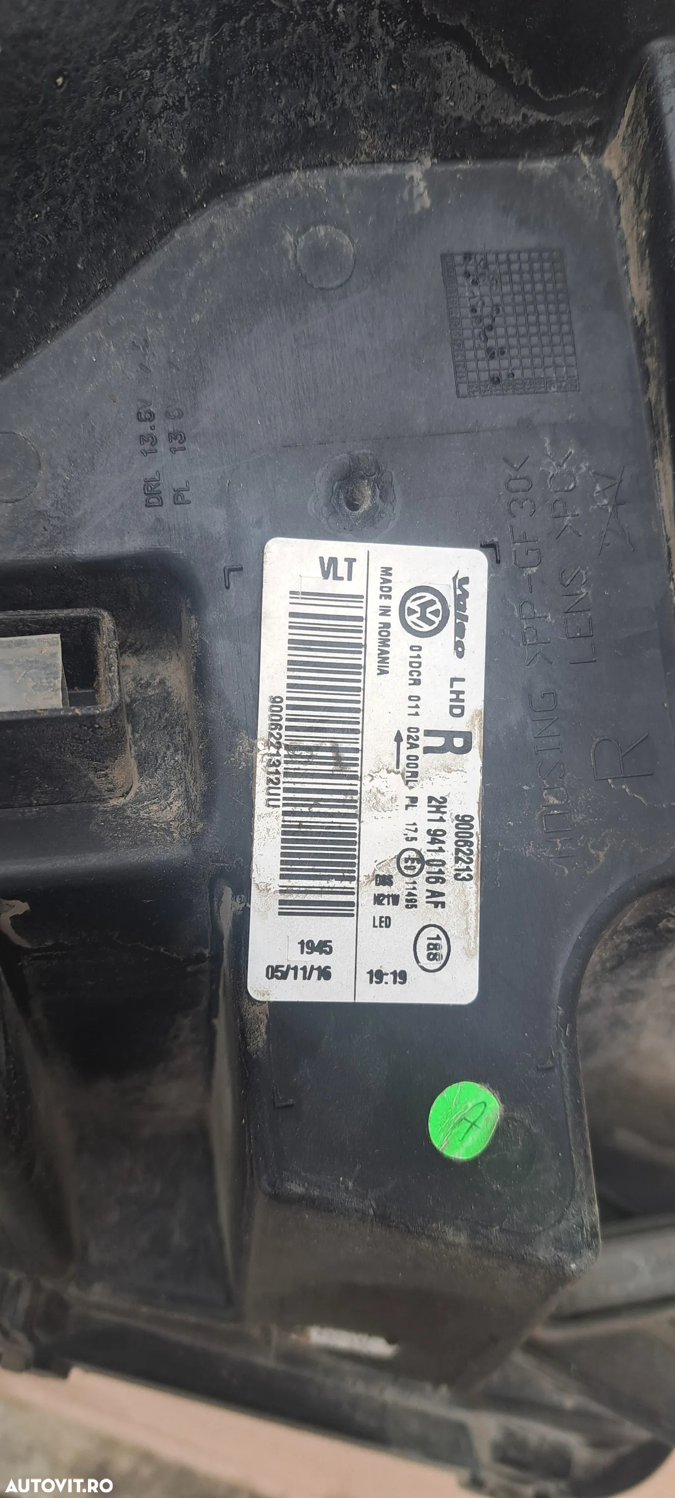 Far dreapta bixenon Volkswagen Amarok 2016 - 2