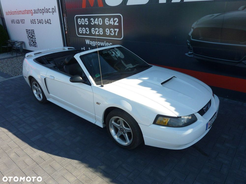 Ford Mustang - 23