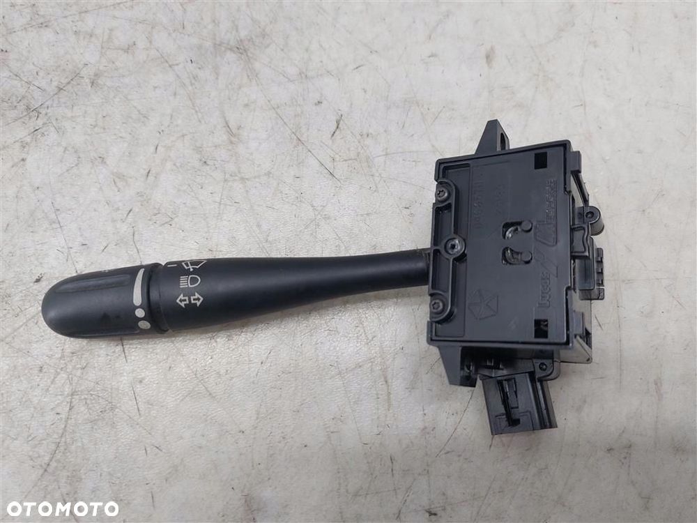 PRZEŁĄCZNIK KIERUNKOWSKAZÓW CHRYSLER GRAND VOYAGER IV 00-07 R 04685711AB - 1