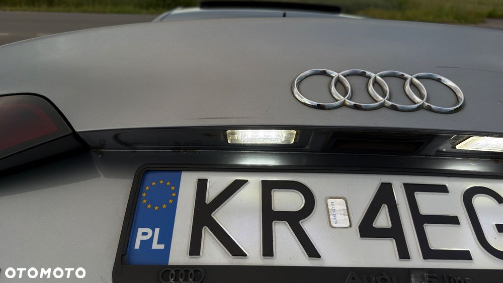 Audi A4 Limousine - 6