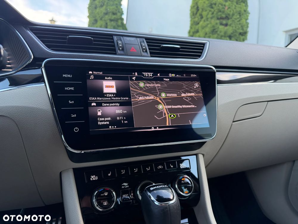 Skoda Superb 2.0 TSI L&K DSG - 22