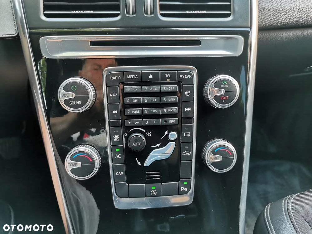 Volvo XC 60 D3 Momentum - 16