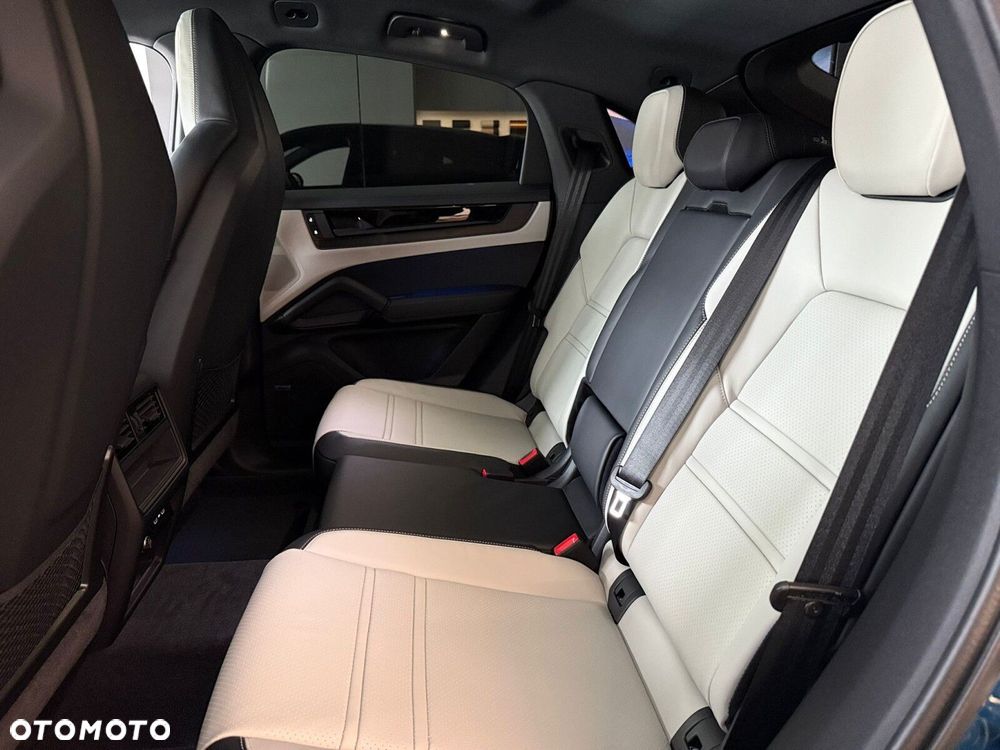 Porsche Cayenne Black Edition - 28