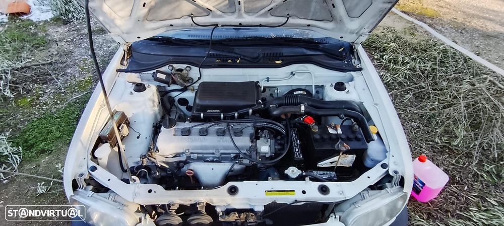 Nissan Micra 1.0 L - 5