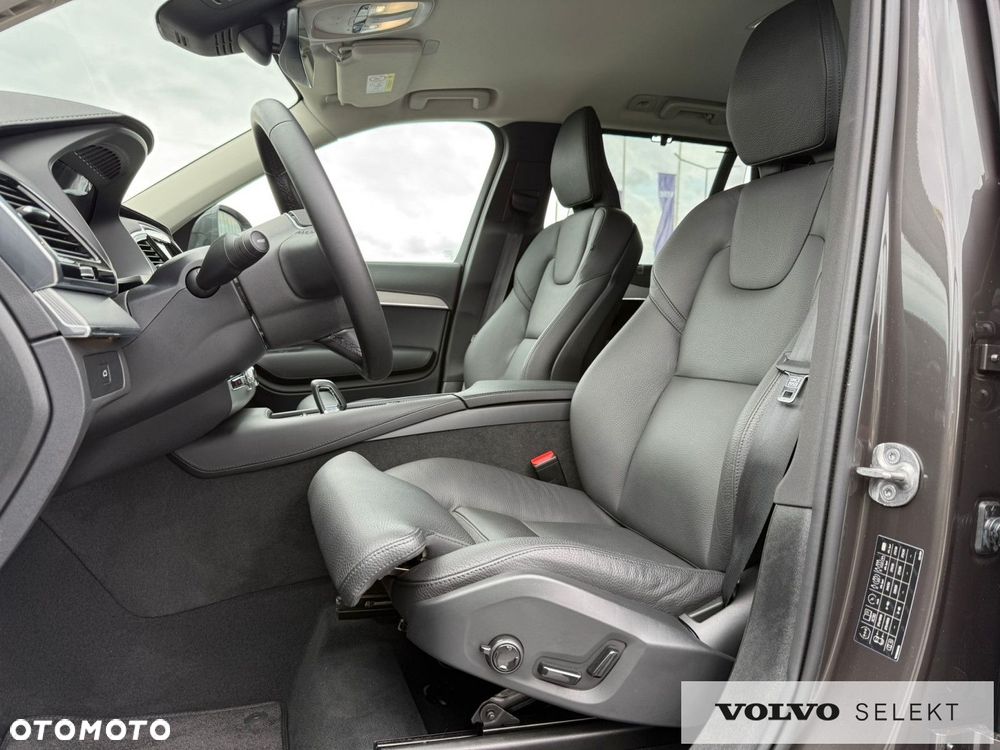Volvo XC 90 - 11