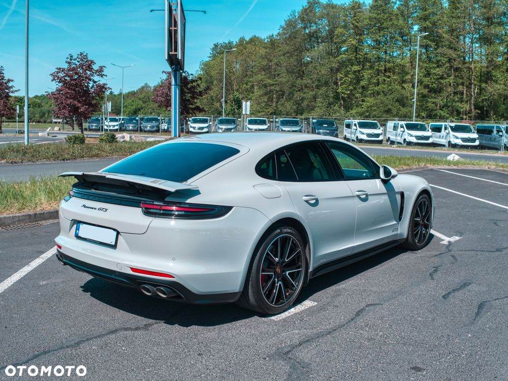 Porsche Panamera - 22