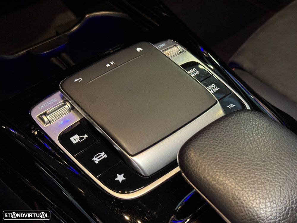 Mercedes-Benz A 35 AMG Limousine 4Matic - 20