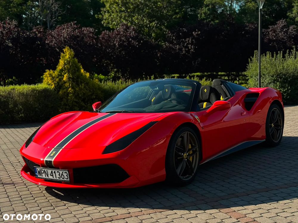 Ferrari 488 - 27