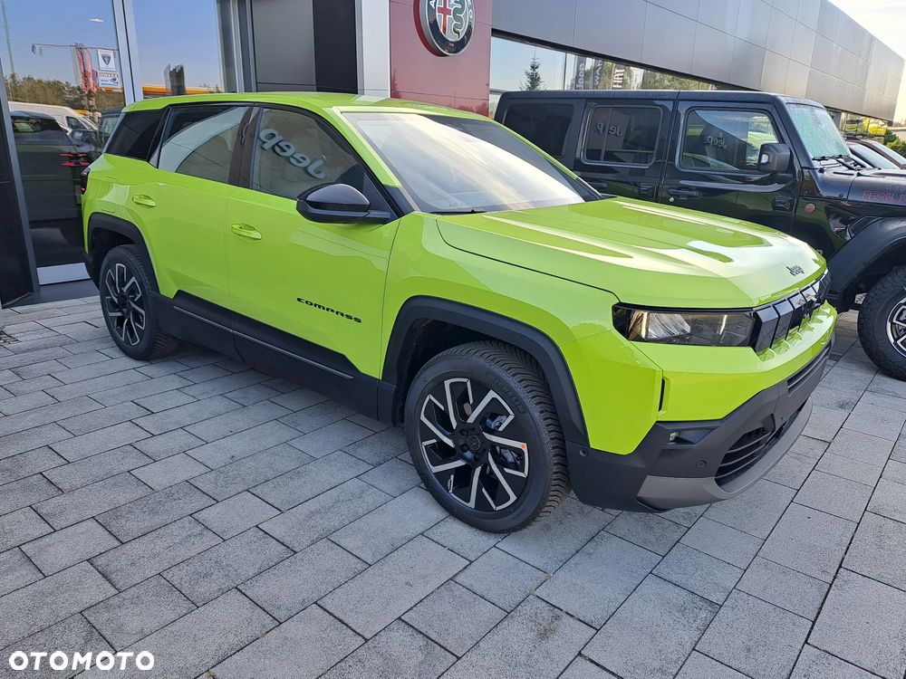 Jeep Compass - 25