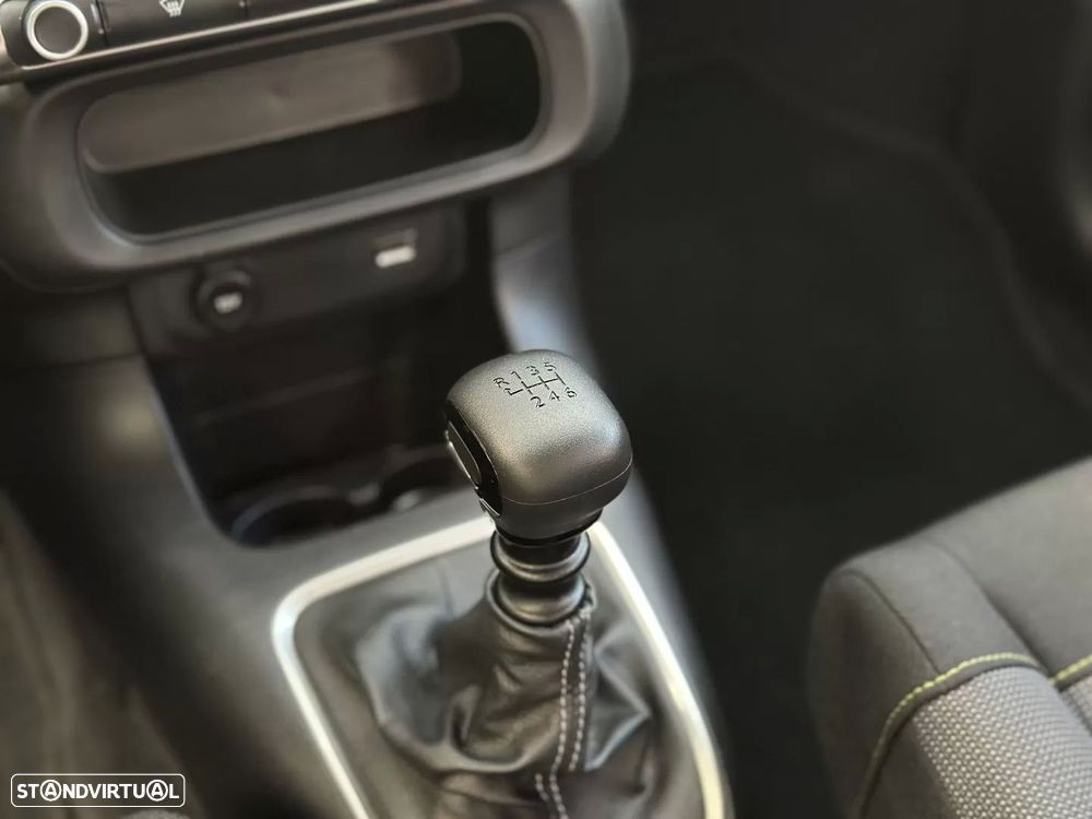 Citroën C3 1.2 PureTech Shine Pack - 21