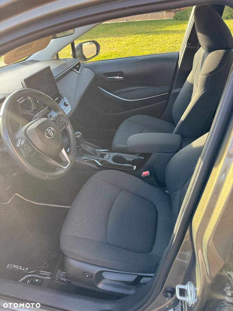 Toyota Corolla 1.8 Hybrid Comfort - 8
