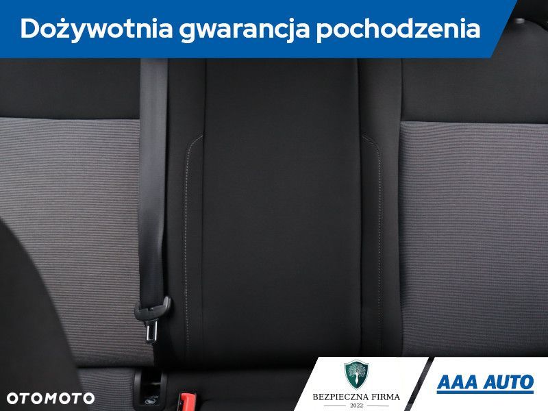 Volkswagen Golf - 11